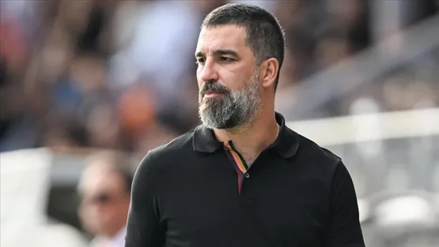 Arda Turan Ukrayna’da yılın teknik direktörü seçildi