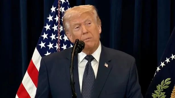 Trump İranın balistik füze programını hedef aldı